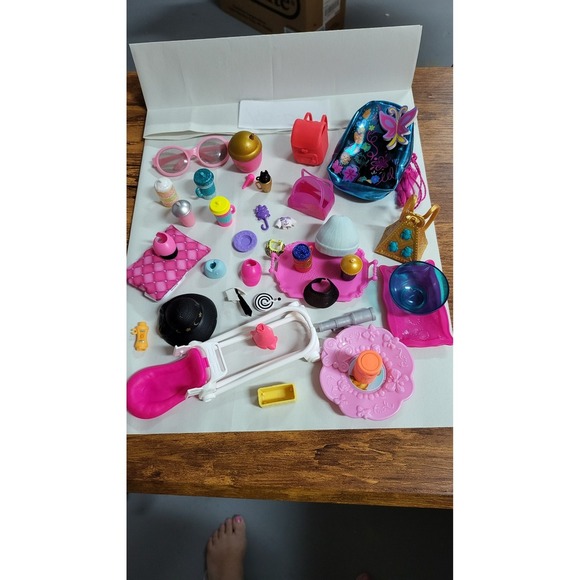 37 Barbie Doll Accessories Lot - Backpacks, Hats, Food, Furniture, More! - Picture 5 of 5